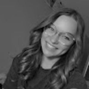 Meet your Posher, Abbey